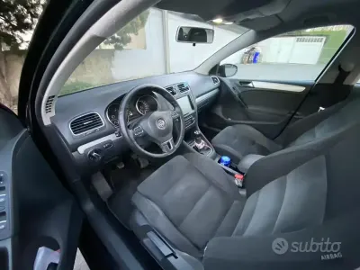 Usata VW Golf VI 102 CV (75 kW) 2009 Nero Utilitaria