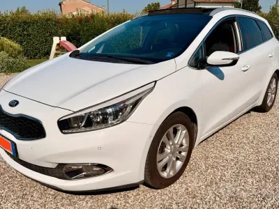 Usata Kia Ceed Sportswagon 115 CV (84 kW) 2014 Bianco Station wagon