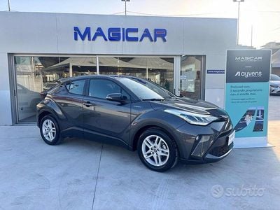 Second-hand Toyota C-HR Active 98 CP (72 kW) 2022 Gri SUV