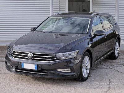 Käytetty VW Passat Business 150 HP (110 kW) 2022 Harmaa Farmari