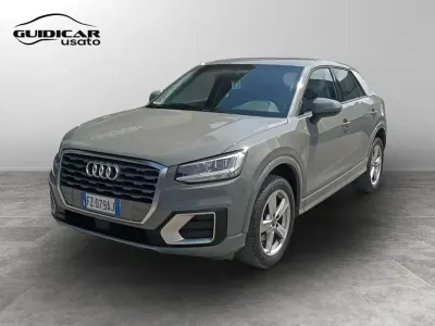 Usata Audi Q2 Admired 116 CV (85 kW) 2020 Grigio SUV