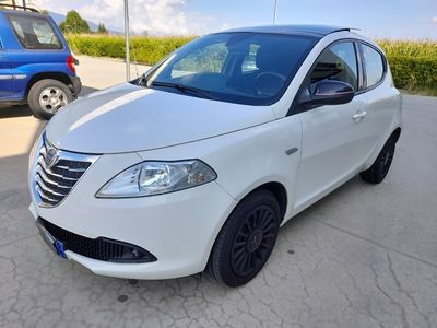 usata Lancia Ypsilon 1.2 69 CV 5p. GPL Ecochic Ele.