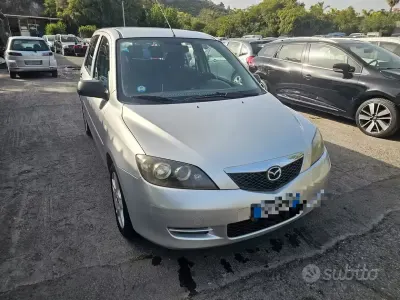 Occasion Mazda 2 Style 68 ch (50 kW) 2007 Gris Citadine