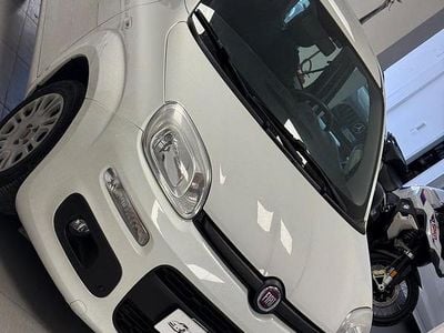 Usata Fiat Panda Lounge 69 CV (50 kW) 2019 Bianco Utilitaria