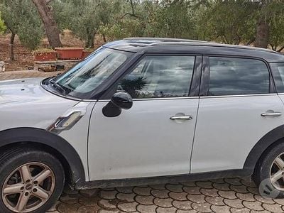Usata Mini Countryman 122 CV (89 kW) 2012 Bianco SUV