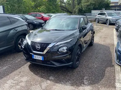 Gebraucht Nissan Juke N-Connecta 114 PS (83 kW) 2023 Schwarz SUV