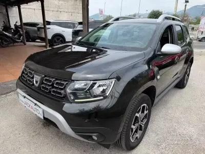 Käytetty Dacia Duster Prestige 101 HP (74 kW) 2020 Musta Katumaasturi