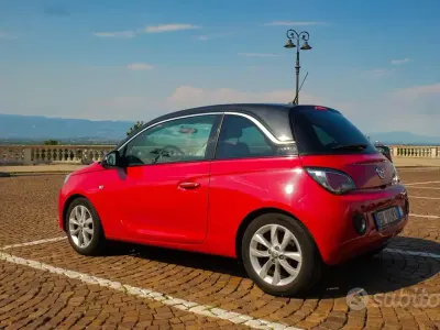 Usata Opel Adam 69 CV (50 kW) 2013 Rosso Utilitaria