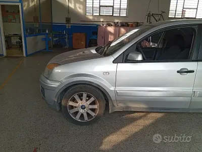 Usata Ford Fusion 2000