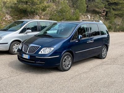 Usata Lancia Phedra 170 CV (125 kW) 2010 Blu/azzurro Monovolume
