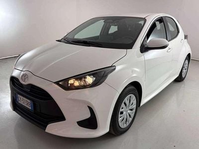 Usata Toyota Yaris Hybrid 92 CV (67 kW) 2025 Bianco Utilitaria