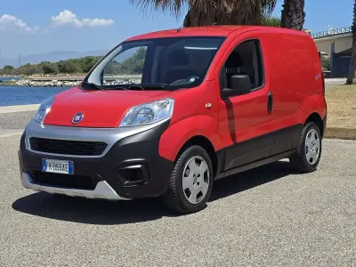 Usata Fiat Fiorino 95 CV (69 kW) 2017 Rosso Monovolume