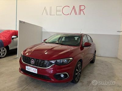 Usata Fiat Tipo Lounge 120 CV (88 kW) 2017 Rosso Berlina
