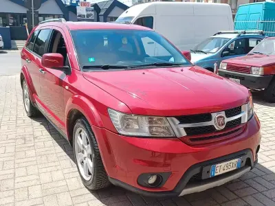 Usata Fiat Freemont 170 CV (125 kW) 2014 Rosso SUV