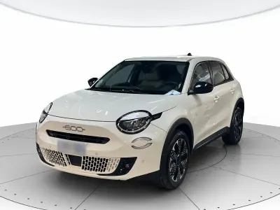 Usata Fiat 600 La Prima 110 CV (80 kW) 2025 Bianco SUV