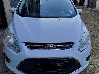 Begagnad Ford C-MAX Titanium 116 HK (85 kW) 2015 Vit Minibuss