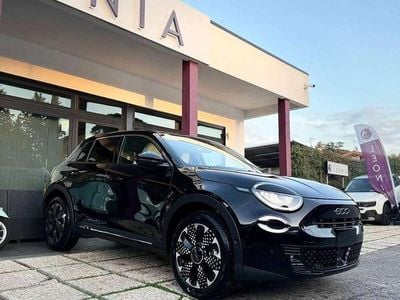 Nuova Fiat 600 La Prima 101 CV (74 kW) 2025 Nero cinema SUV