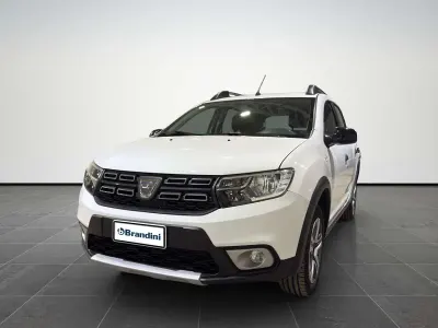 Usata Dacia Sandero Stepway 95 CV (69 kW) 2019 Bianco Berlina