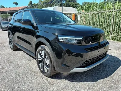 Nuova Opel Frontera 136 CV (100 kW) 2026 Nero SUV