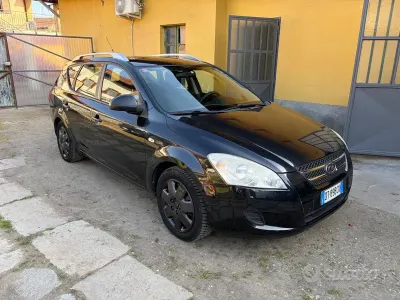 Usata Kia Ceed LX 109 CV (80 kW) 2009 Nero Utilitaria