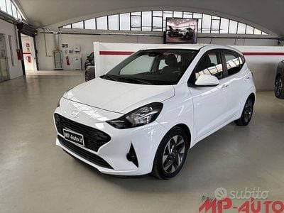 Usata Hyundai i10 67 CV (49 kW) 2024 Bianco Utilitaria