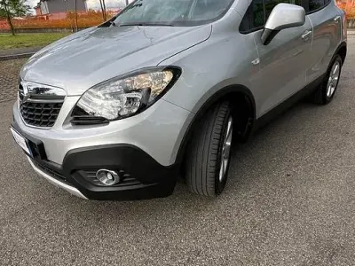 Usata Opel Mokka Cosmo 140 CV (102 kW) 2015 Grigio SUV