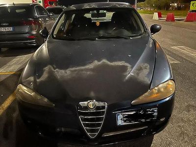 Usata Alfa Romeo 147 105 CV (77 kW) 2008 Blu Utilitaria