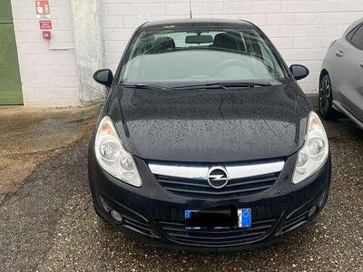 Usata Opel Corsa Enjoy 80 CV (58 kW) 2010 Berlina