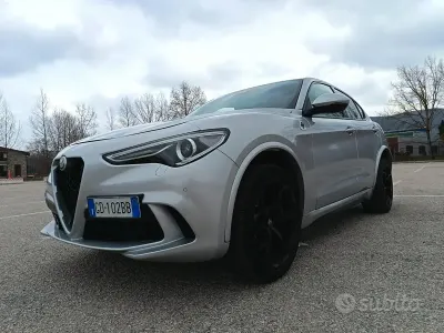 Usata Alfa Romeo Stelvio Quadrifoglio 510 CV (375 kW) 2020 Grigio SUV