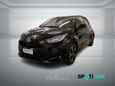 Usata Toyota Yaris Hybrid Trend 92 CV (67 kW) 2025 Black crystal Berlina