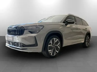 Nuova Skoda Kodiaq SportLine 150 CV (110 kW) 2026 Grigio acciaio SUV