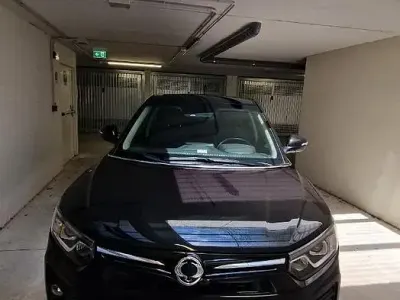 Usata SsangYong Tivoli 136 CV (100 kW) 2021 Nero SUV