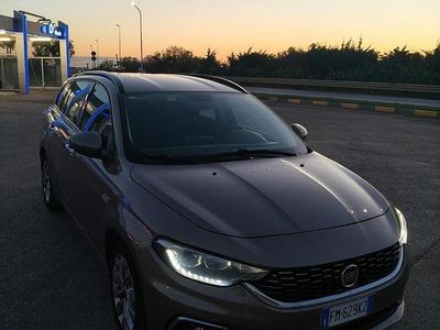 Usata Fiat Tipo 120 CV (88 kW) 2017 Marrone Station wagon