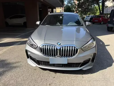 Usata BMW 118 M Sport 150 CV (110 kW) 2022 Grigio Utilitaria