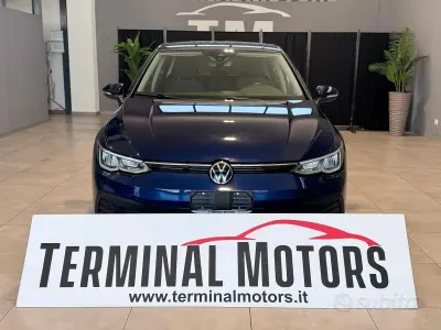 Usata VW Golf VIII Style 116 CV (85 kW) 2023 Bluazzurro Berlina