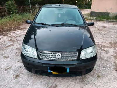 Usata Fiat Punto 69 CV (50 kW) 2008 Nero Utilitaria