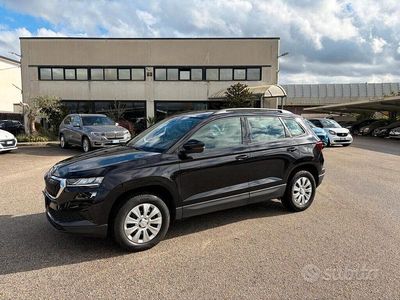 Usata Skoda Karoq Active 110 CV (80 kW) 2022 Nero SUV