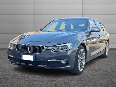 Usata BMW 318 Luxury Line 150 CV (110 kW) 2016 Grigio Station wagon