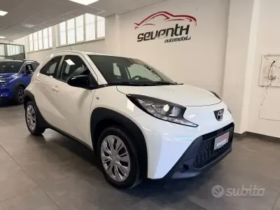 Nuova Toyota Aygo X Active 72 CV (52 kW) 2025 Bianco SUV
