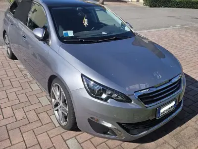 Usata Peugeot 308 SW Business-Line 120 CV (88 kW) 2015 Grigio Station wagon