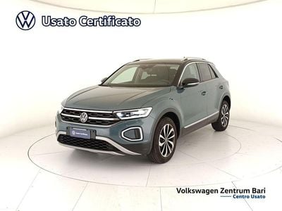 Usata VW T-Roc Style 110 CV (80 kW) 2023 Blu SUV