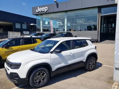 Nuova Jeep Avenger Longitude 101 CV (74 kW) 2025 Bianco SUV