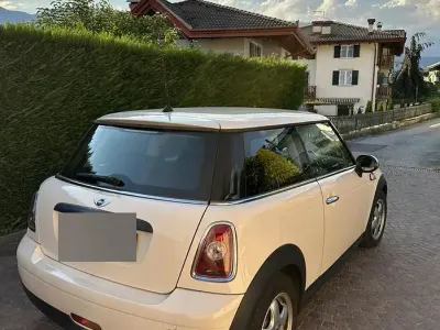Usata Mini ONE 75 CV (55 kW) 2009 Bianco Utilitaria