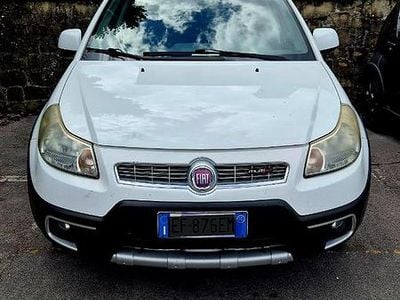 Begagnad Fiat Sedici 135 HK (99 kW) 2010 Vit SUV