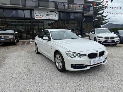 Usata BMW 318 Sport Line 2013 Bianco Berlina