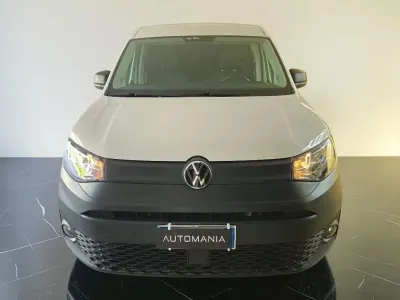 Usata VW Caddy 75 CV (55 kW) 2021 Bianco Monovolume