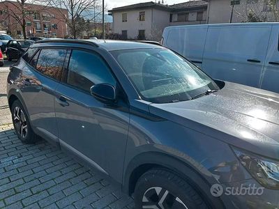 Usata Peugeot 2008 Allure 130 CV (95 kW) 2024 Grigio SUV