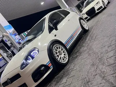 Usata Abarth Grande Punto 155 CV (114 kW) 2009 Bianco Utilitaria