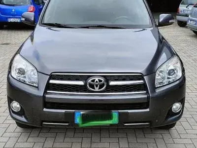Usata Toyota RAV4 Luxury 150 CV (110 kW) 2010 Grigio SUV
