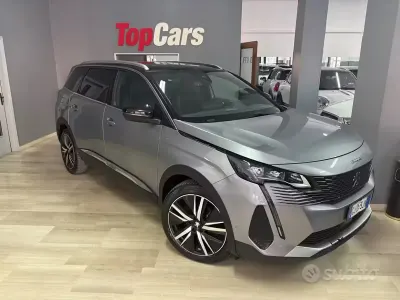 Usata Peugeot 5008 GT-line 131 CV (96 kW) 2022 Grigio SUV
